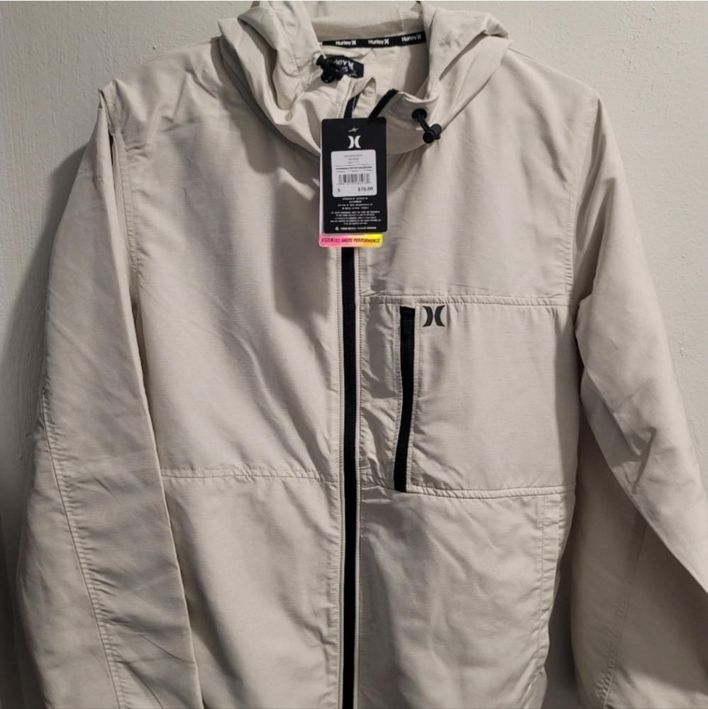Hurley Cream Windbreaker with Hood and Weather-Resistant Design